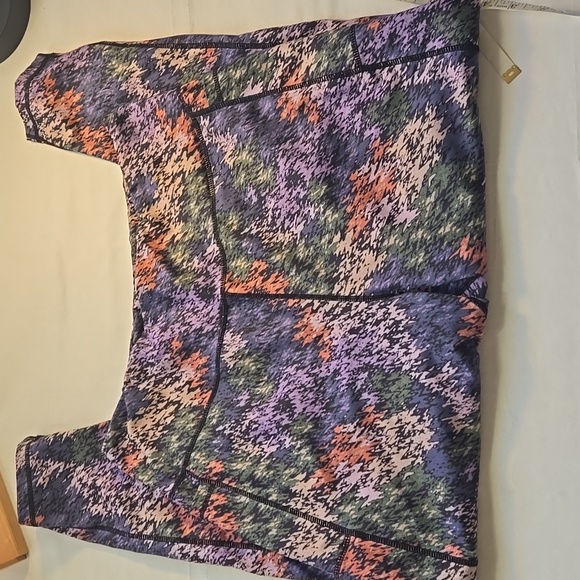 Dip Multicolor Eco-Friendly Leggings - Picture 4 of 9